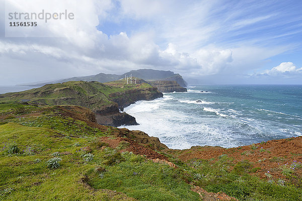 Portugal  Madeira  Blick von der östlichen Halbinsel Ponta de Sao Lourenco auf Madeira