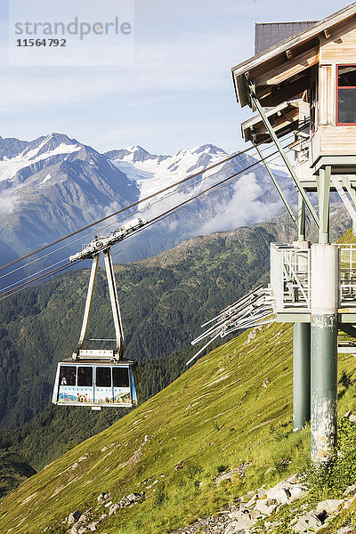 Straßenbahn auf dem Weg nach oben in Alyeska  Girdwood  Süd-Zentral-Alaska  USA