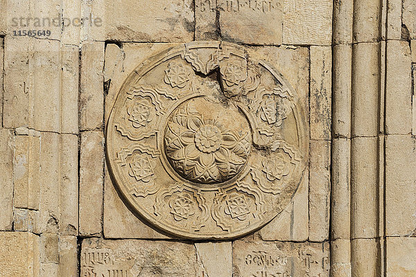 Flachrelief mit floralen Motiven in der Hauptkirche des Klosters St. Thaddeus; West-Aserbaidschan  Iran'.