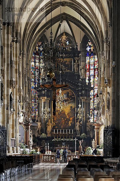 Innenraum  Altarbereich  Stephansdom  Wien  Österreich  Europa