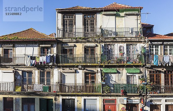 Alte Hausfassade  Porto  Portugal  Europa