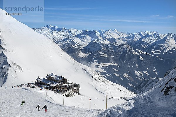Wedelhütte  Skigebiet Hochfügen  Zillertal  Tirol  Österreich  Europa