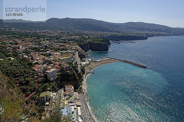 Ferienanlage Bleu Village  Küste bei Sorrent  Halbinsel von Sorrent  Amalfiküste  Kampanien  Italien  Europa
