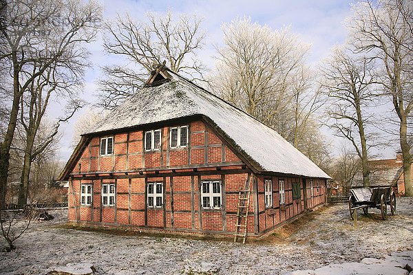 Museum der Ortsgeschichte im Winter  Wilsede  Lüneburger Heide  Niedersachsen  Deutschland  Europa