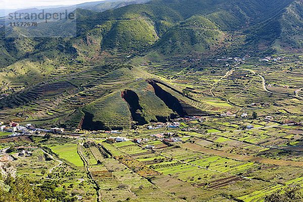 Furchen im Vulkan Montana del Palmar  Abbau von Lava  El Palmar  in Buenavista del Norte  Teno-Gebirge  Teno Rural Park  Teneriffa  Kanarische Inseln  Spanien  Europa