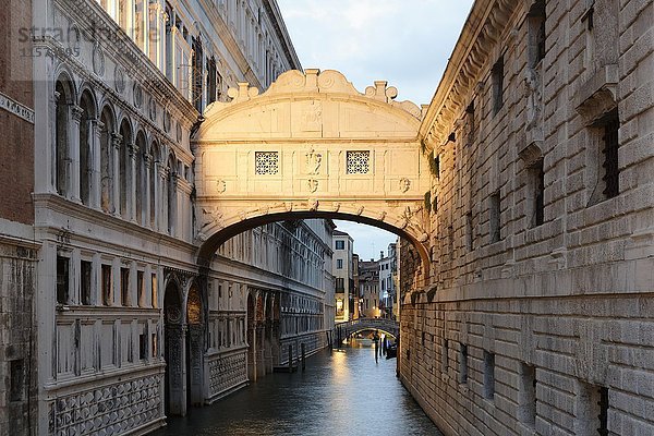 Seufzerbrücke  Venedig  Venetien  Italien  Europa