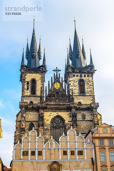 Tyn-Kirche  Altstädter Ring  historisches Zentrum  Prag  Böhmen  Tschechische Republik  Europa