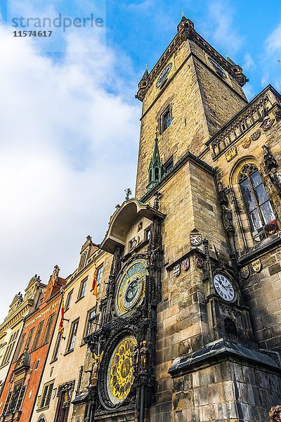 Astronomische Uhr am Rathausturm  Altes Rathaus  Altstädter Ring  historisches Zentrum  Prag  Böhmen  Tschechische Republik  Europa