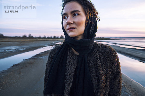 Frau am Strand