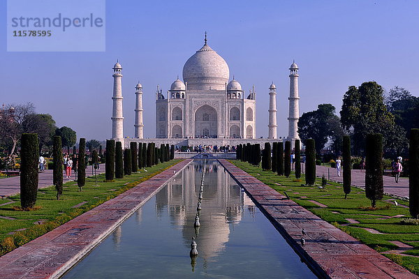 Indien  Agra  Tour durch das Taj Mahal  Mausoleum  Welterbe der Menschheit