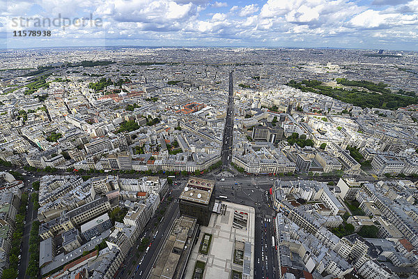 Frankreich  Paris  Luftaufnahme des Stadtteils Saint-Sulpice. Rue de Rennes im Zentrum  Luxemburger Garten auf der rechten Seite