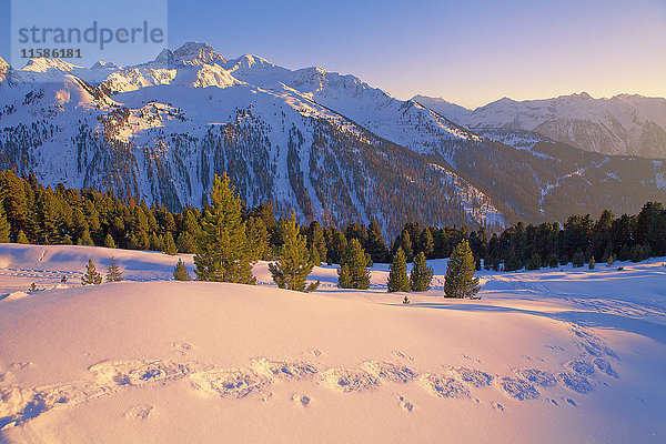 Acherkogel im Winter  Stubaier Alpen  Tirol  Österreich  Europa