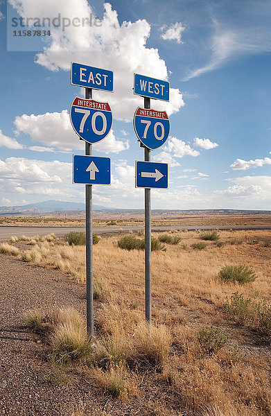 Ost- und Westschilder der Interstate 70  Utah  USA