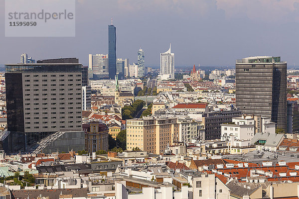 Österreich  Wien  Stadtbild mit Blick auf Donau City