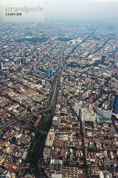 Luftaufnahme des Stadtbilds  Mexiko-Stadt  Distrito Federal  Mexiko