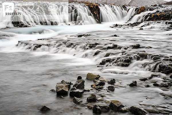 Bruarfoss Wasserfall im Winter  Südliche Region  Island  Europa