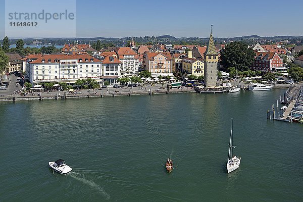 Hafen mit Mangenturm  Lindau  Bodensee  Bayern  Deutschland  Europa