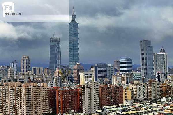 101 Gebäude  Blick auf die Stadt  Taipeh  Taiwan  Asien