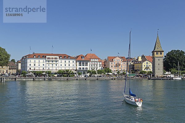 Hafen mit Mangenturm  Lindau  Bodensee  Bayern  Deutschland  Europa