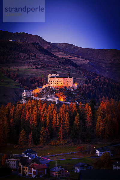 Schloss Tarasp  Engadin  Schweiz