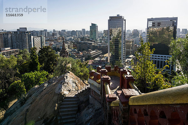 Erhöhte Ansicht der Stadt  Santiago de Chile  Chile
