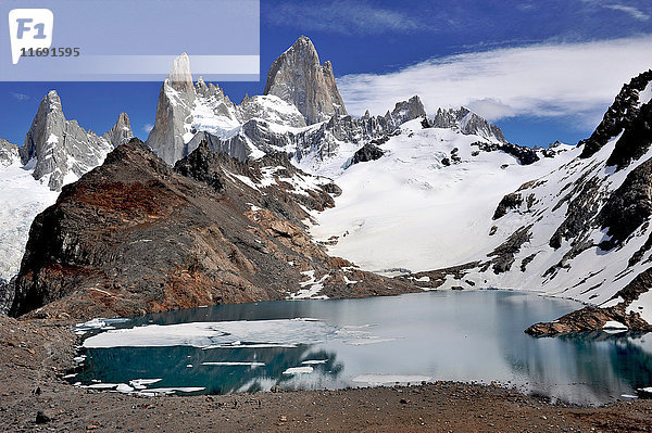 Monte Fitz Roy vom Aussichtspunkt im Nationalpark Los Glaciares  El Chalten  Argentinien