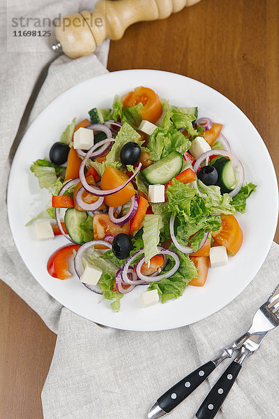 Frischer Salat auf dem Teller