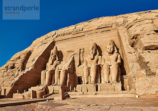 Großer Tempel von Ramses II.  Abu Simbel  Assuan  Ägypten  Afrika