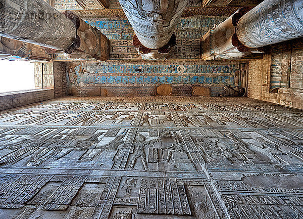 Tempel der Hathor  Tempel von Dendera  Dendera  Ägypten  Afrika