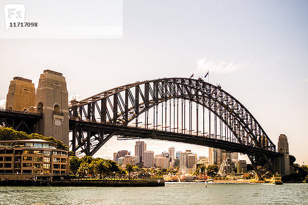 Australien  Sydney  Blick zur Harbour Bridge