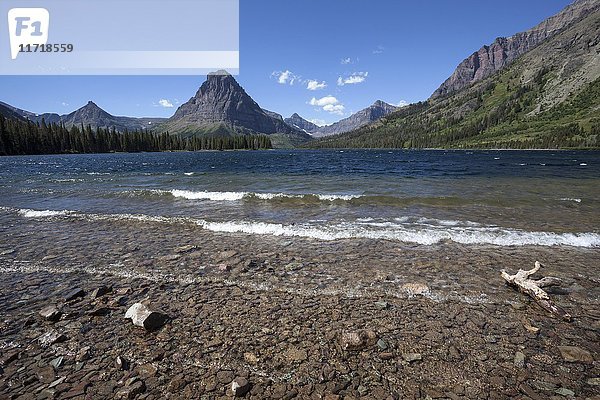 Two Medicine Lake vor dem Sinopah Mountain  Glacier National Park  Montana  USA  Nordamerika