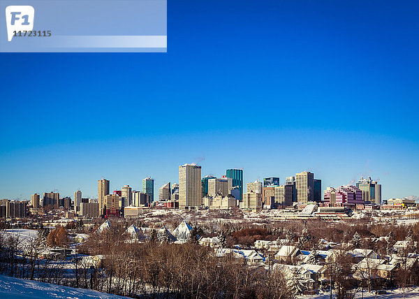 Skyline von Edmonton im Winter; Edmonton  Alberta  Kanada'.