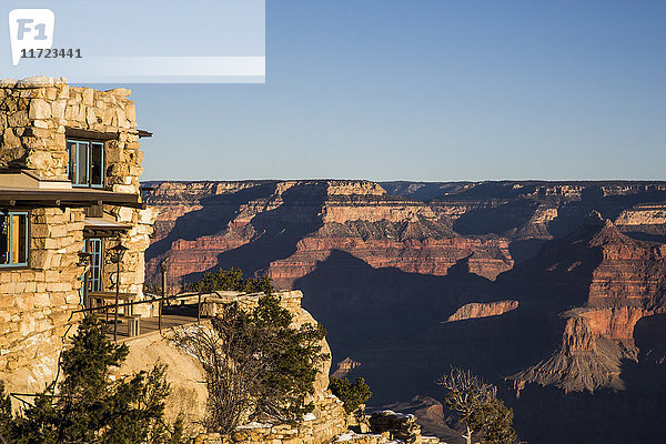 Lookout Studio (links)  South Rim  Grand Canyon National Park; Arizona  Vereinigte Staaten von Amerika'.