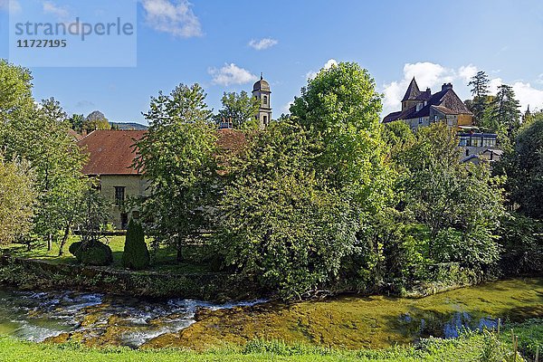 Fluss Cuisance  Arbois  Bourgogne-Franche-Comté  Frankreich  Europa