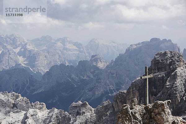 Klettersteig  Monte Cristallo  Dolomiten  Italien