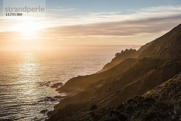 Big-Sur-Nationalpark bei Sonnenuntergang  Kalifornien  USA