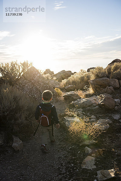 Kleinkinderwandern  Buffalo Point Trail  Antelope Island State Park  Utah  USA