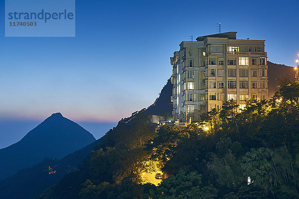 Victoria Peak in der Abenddämmerung  Hongkong