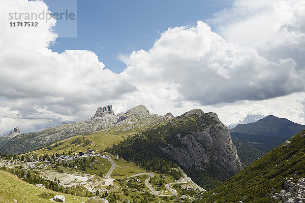 Cinque Torri  Dolomiten  Lago di Valparola  Valparola-Pass  Falzarego-Pass  Cortina d'Ampezzo  Belluno Italien