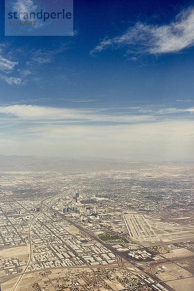 Luftaufnahme der Wüstenentwicklung  Nevada  USA