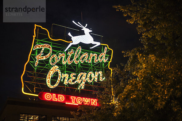 Neonschild für Altstadt  Portland  Oregon  US