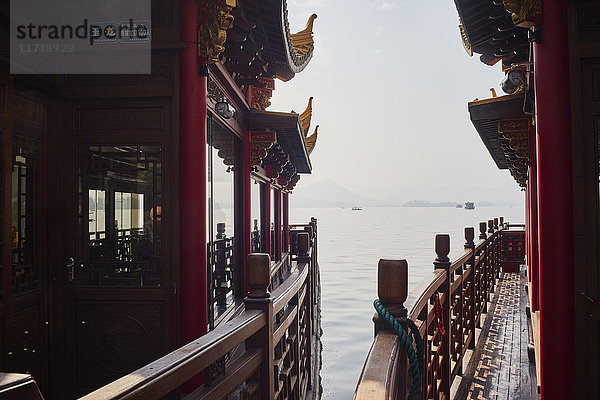 Blick auf Seerestaurants am Westlake  Hangzhou  China