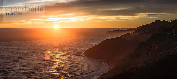Big-Sur-Nationalpark bei Sonnenuntergang  Kalifornien  USA