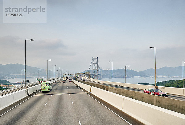 Tsing-Ma-Brücke  Hongkong
