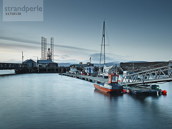 Pier und Hafen  Cromarty Firth  Schottland  UK