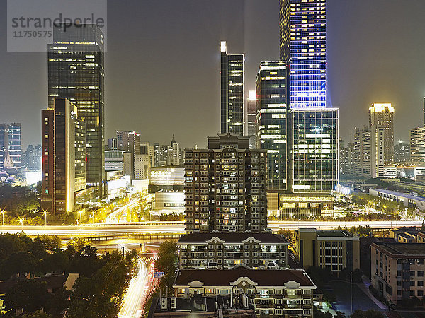 Jing An Bezirk bei Nacht  Shanghai  China