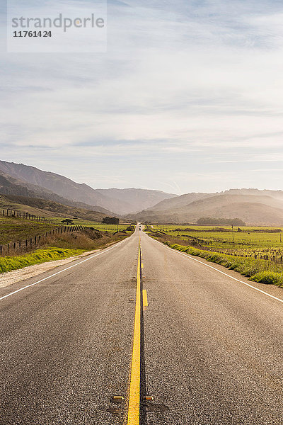 Landschaft und Highway 1  Big Sur  Kalifornien  USA