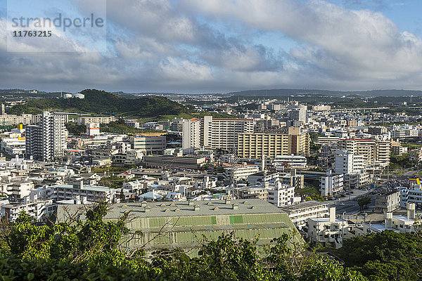 Blick über Naha vom Shikinaen-Garten (Shikina-en Garden)  UNESCO-Weltkulturerbe  Naha  Okinawa  Japan  Asien