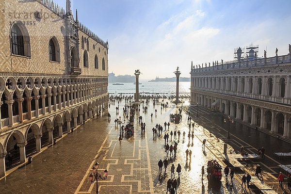 Palazzo Ducale (Dogenpalast) und Piazzetta San Marco  Blick von oben im Winter  Venedig  UNESCO-Weltkulturerbe  Venetien  Italien  Europa