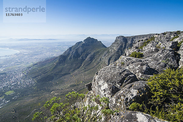 Blick über Kapstadt vom Tafelberg  Südafrika  Afrika